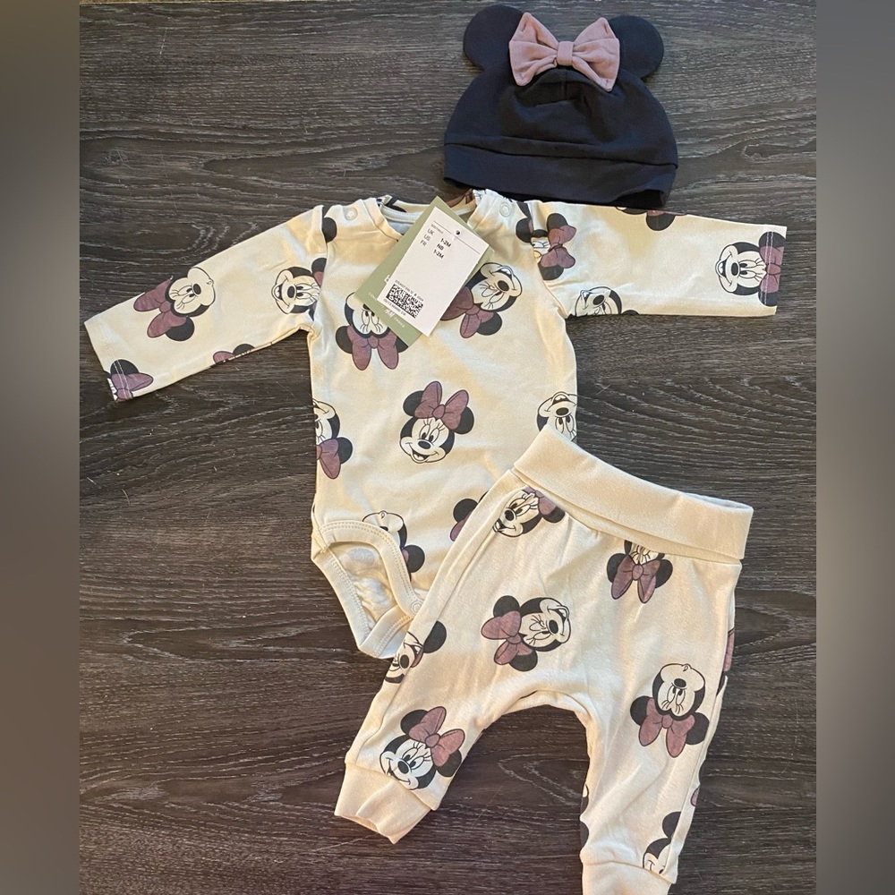 NWT baby girl H&M Disney set